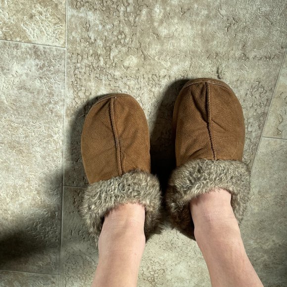 Slippers - Picture 4 of 4